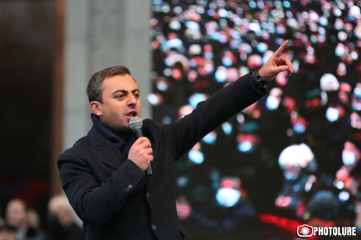 Ermenistan'da muhalefet  sivil itaatsizlik çağrısında bulundu